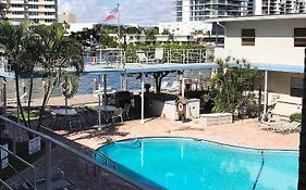 Holiday Isle Yacht Club Hotel Fort Lauderdale Exterior photo
