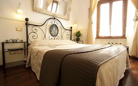 Le Suite Di Via Ottaviano - Suite In Rome B&B Exterior photo