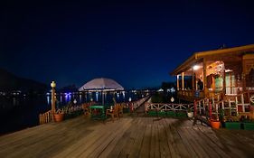 Hotel Kolu Group Of Houseboats Srīnagar Exterior photo