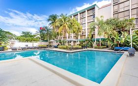 Hotel Ramada By Wyndham West Palm Beach Airport Exterior photo