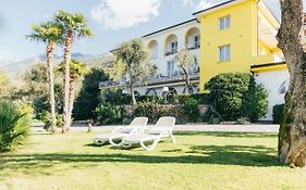 Hotel Orione Brenzone sul Garda Exterior photo