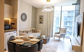 Stay Breathtaking Luxury 1 Bedroom Holiday Home Near To Burj Khalifa Dubai Exterior photo