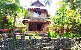 Rumah Saung Batukaras Villa Exterior photo