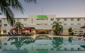 Hotel Wyndham Garden Playa Del Carmen Exterior photo