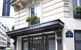 Hôtel Bassano Parigi Exterior photo
