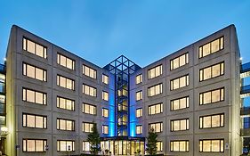 Holiday Inn Express Amsterdam - Schiphol, An Ihg Hotel Hoofddorp Exterior photo