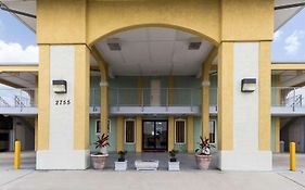 Econo Lodge Inn & Suites Downtown Northeast Near Fort Sam Houston San Antonio Exterior photo