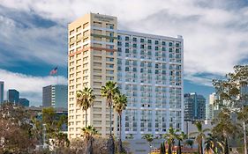 Doubletree By Hilton San Diego Downtown Hotel Exterior photo