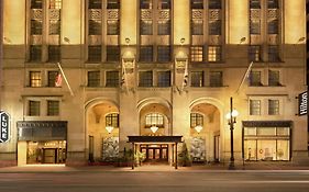 Hilton New Orleans/St. Charles Avenue Hotel Exterior photo