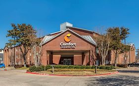 Comfort Inn&Suites North Dallas-Addison Exterior photo