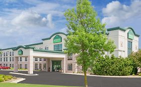 Wingate By Wyndham Green Bay/Airport Hotel Exterior photo