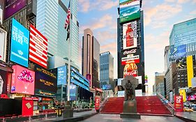Crowne Plaza Times Square, an IHG Hotel New York Exterior photo