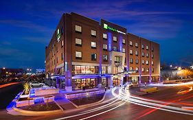 Holiday Inn Express & Suites Oklahoma City Dwtn - Bricktown Exterior photo