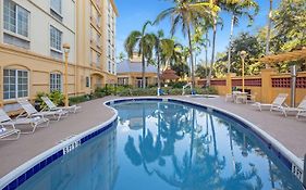 La Quinta Inn & Suites By Wyndham Miami Airport West Exterior photo