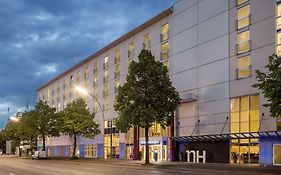 Hotel Nh Hamburg Horner Rennbahn Exterior photo