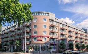 Hotel Mercure Residenz Frankfurt Messe Francoforte sul Meno Exterior photo