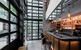 Hotel Ovolo Central Hong Kong Exterior photo