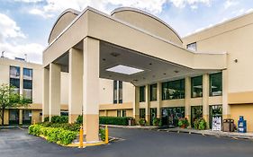 Comfort Inn Convention Center-Chicago O'Hare Airport Des Plaines Exterior photo