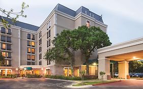 Hotel Doubletree By Hilton Austin-University Area Exterior photo