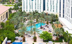 Hilton West Palm Beach Hotel Exterior photo