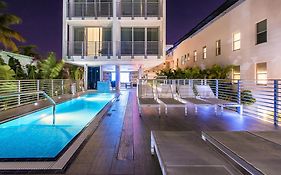 The Meridian Hotel Miami Beach Exterior photo