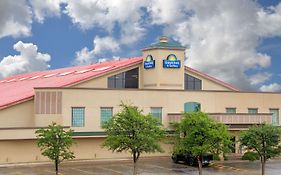 Days Inn By Wyndham Lubbock South Exterior photo