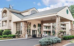 Quality Inn & Suites At Dollywood Lane Pigeon Forge Exterior photo