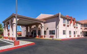 Quality Inn & Suites Albuquerque North Near Balloon Fiesta Park Exterior photo