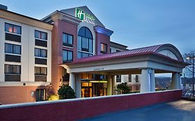 Holiday Inn Express & Suites Greenville-Downtown Exterior photo