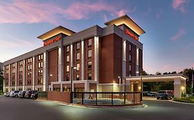 Hampton Inn Greensboro Airport Exterior photo