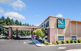 Quality Inn & Suites Vancouver North Exterior photo