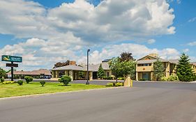 Quality Inn & Suites Frostburg-Cumberland Exterior photo