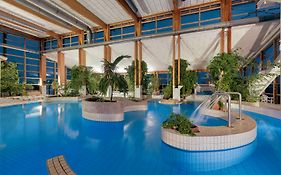 Precise Resort Ruegen & Splash Erlebniswelt Sagard Exterior photo