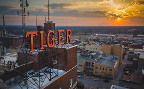 The Tiger Hotel Columbia Exterior photo