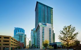 Holiday Inn Hotel & Suites Montreal Centre-Ville Ouest Exterior photo