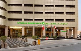 Hotel Wyndham Garden Al Manamah Exterior photo