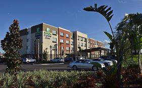 Holiday Inn Express & Suites - Orlando - Southeast, An Ihg Hotel Exterior photo