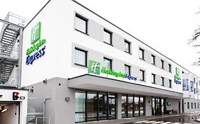 Holiday Inn Express Munich - Olympiapark, An Ihg Hotel Exterior photo