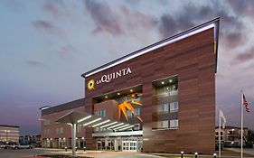 La Quinta Inn & Suites Dfw West-Glade-Parks Euless Exterior photo