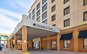 Hotel Doubletree By Hilton Davenport Exterior photo