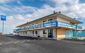 Rodeway Inn Hays Exterior photo