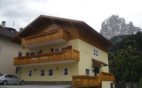 Garni Ossi Bed and Breakfast Santa Cristina Val Gardena Exterior photo