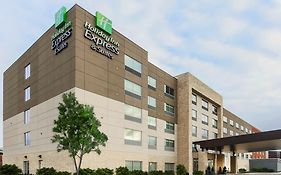 Holiday Inn Express & Suites Chicago O'Hare Airport Des Plaines Exterior photo
