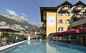 Alexander Hotel Alpine Wellness Dolomites Molveno Exterior photo