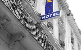 Kyriad Hotel XIII Italie Gobelins Parigi Exterior photo
