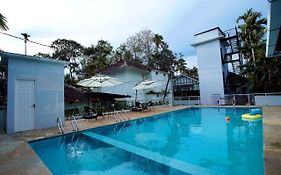 Bamboo Lagoon Backwater Front Resort Alappuzha Exterior photo