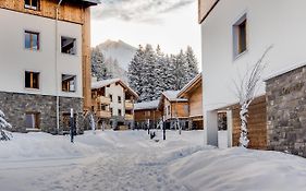 PRIVÀ Alpine Lodge Lenzerheide Exterior photo