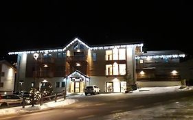 Hotel Garni Al Silvestri Vei Livigno Exterior photo