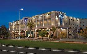 Howard Johnson Dammam Hotel Exterior photo