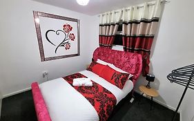 *C.Sani* Setup For Your Most Relaxed & Amazing Stay + Free Parking + Free Fast Wifi * Leeds  Exterior photo